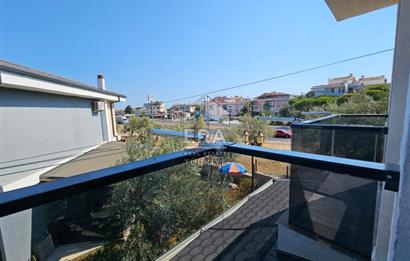 AYVALIK SARMISAKLI’DA DOĞAYLA İÇ İÇE, BAHÇELİ DUBLEKS VİLLA