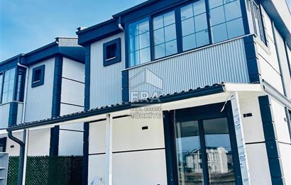 ERA ANGEL'dan Deniz Manzaralı Bahçeli Ferah Satılık 2+1 Villa