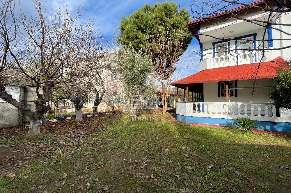 AYVALIK SAHİLKENT MAHALLESİNDE YILLIK KİRALIK 3+1 VİLLA