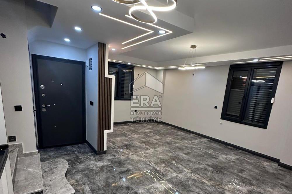 ERA ANGEL'dan Deniz Manzaralı Bahçeli Ferah Satılık 2+1 Villa