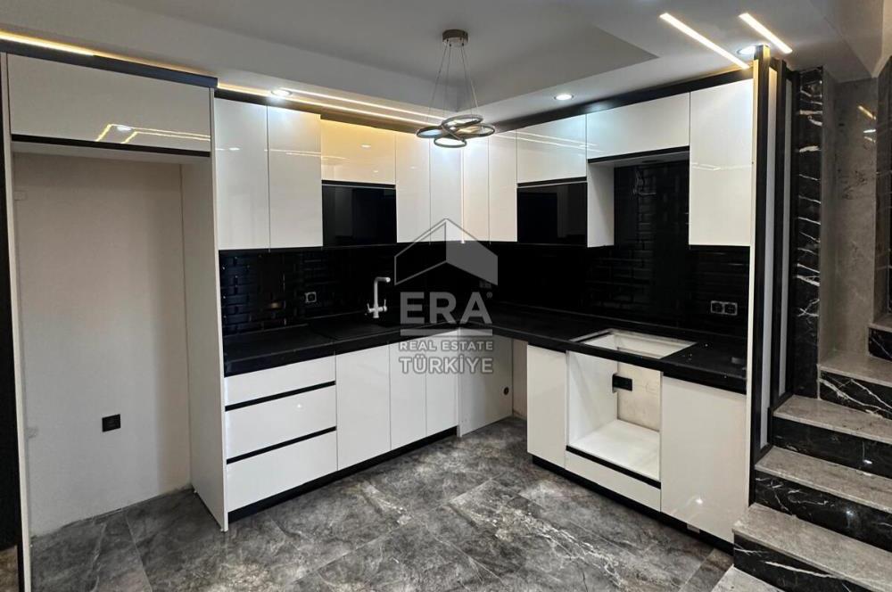 ERA ANGEL'dan Deniz Manzaralı Bahçeli Ferah Satılık 2+1 Villa