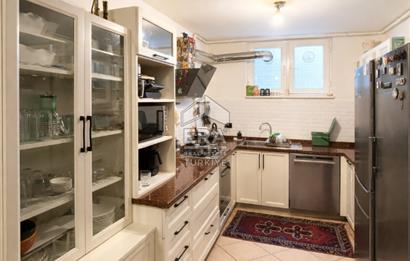 Zekeriyaköy Plato Evlerinde Bakımlı Yenilenmiş Villa