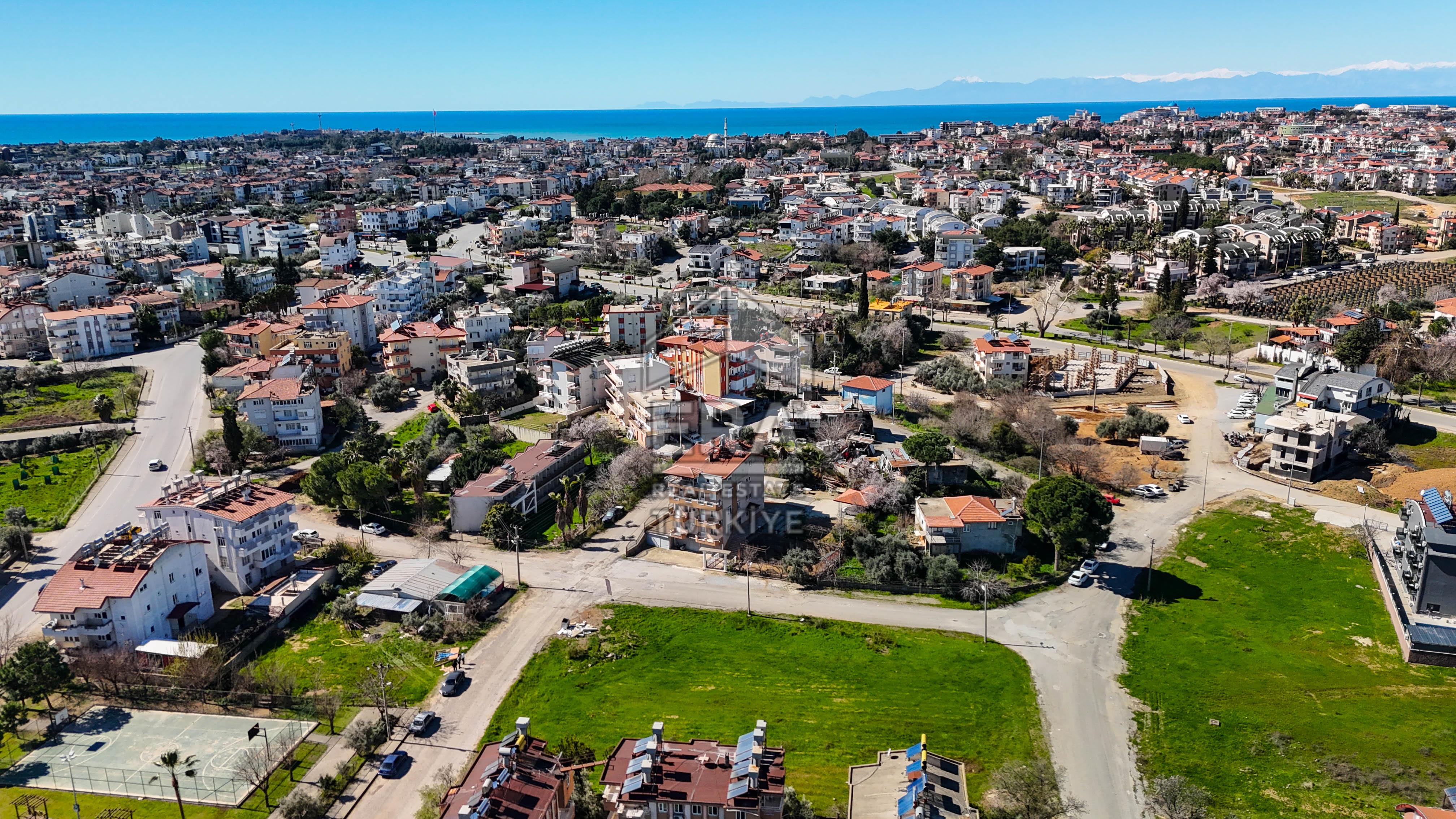 ÇENGER'DE SATILIK LÜKS EŞYALI YAZLIK VİLLA