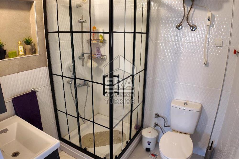 ÇEŞME YALI'DA EK YAŞAM ALANLI 3+1 VİLLA