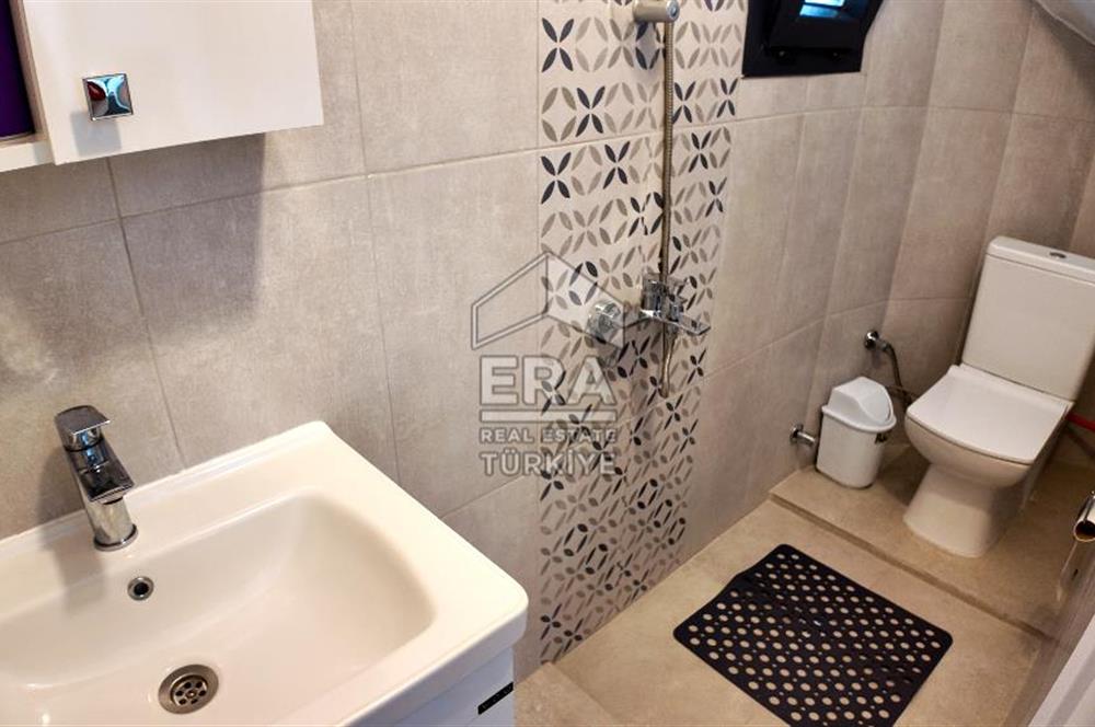 ÇEŞME YALI'DA EK YAŞAM ALANLI 3+1 VİLLA