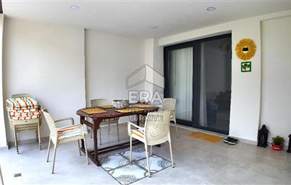 ÇEŞME YALI'DA EK YAŞAM ALANLI 3+1 VİLLA