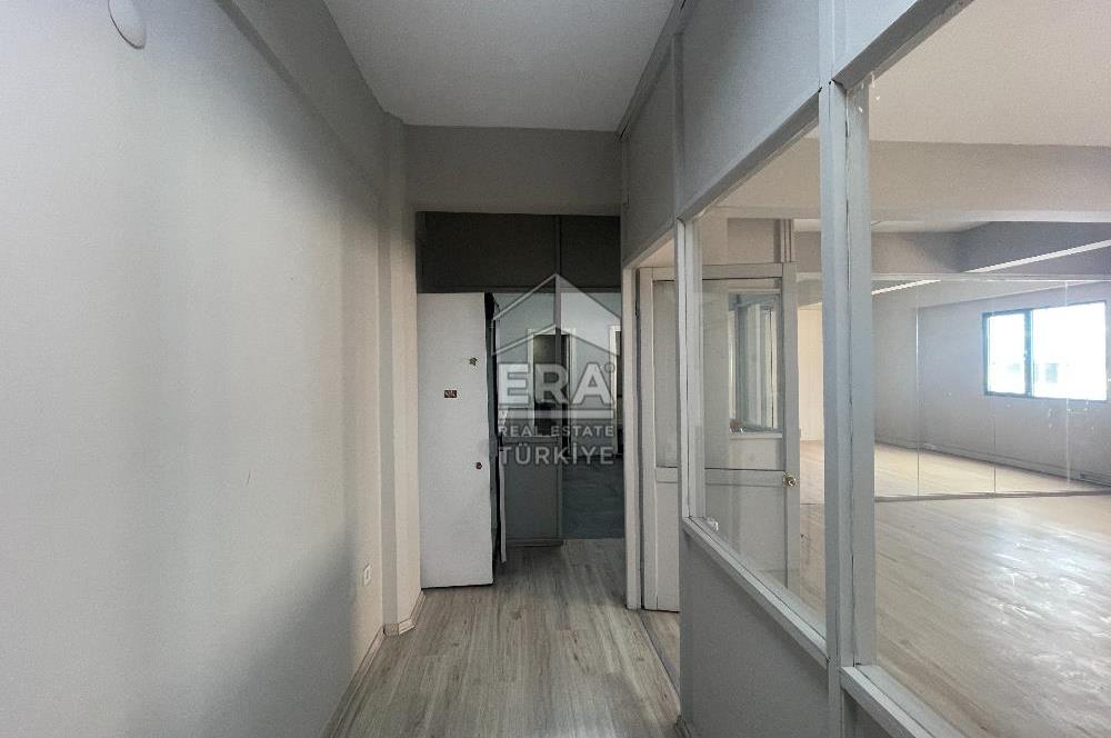 KARABAĞLAR’DA 210 m² 3 KATLI | OFİS + DEPO + SHOWROOM UYGUN