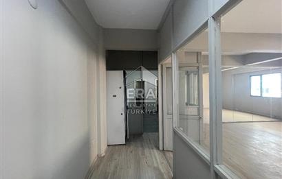 KARABAĞLAR’DA 210 m² 3 KATLI | OFİS + DEPO + SHOWROOM UYGUN