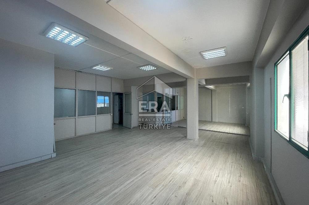 KARABAĞLAR’DA 210 m² 3 KATLI | OFİS + DEPO + SHOWROOM UYGUN