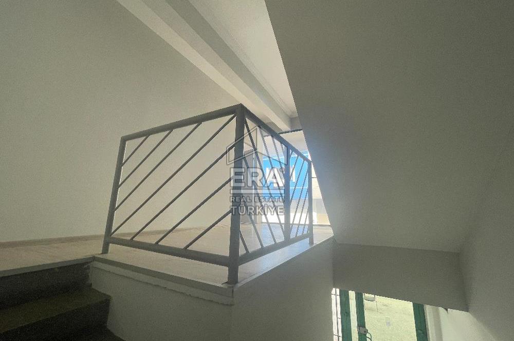 KARABAĞLAR’DA 210 m² 3 KATLI | OFİS + DEPO + SHOWROOM UYGUN