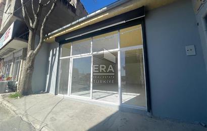 Caddeye Yakın Köşe Konumda 93 m² Kiralık Depo Geniş Kapılı