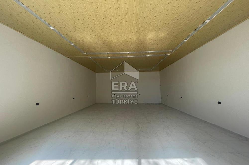 Caddeye Yakın Köşe Konumda 93 m² Kiralık Depo Geniş Kapılı