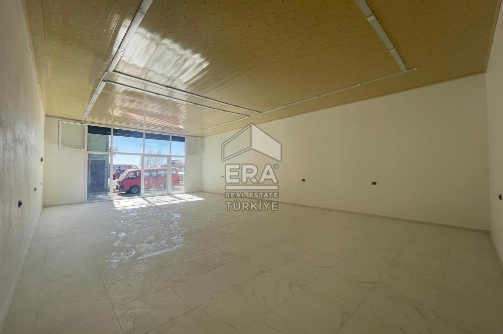 Caddeye Yakın Köşe Konumda 93 m² Kiralık Depo Geniş Kapılı