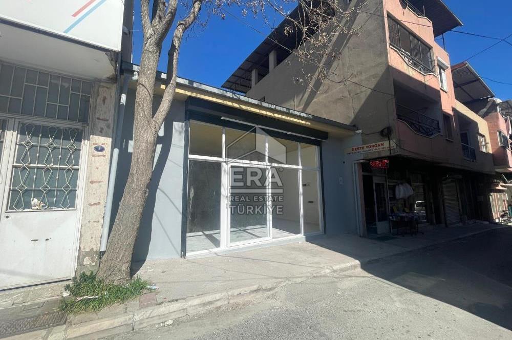 Caddeye Yakın Köşe Konumda 93 m² Kiralık Depo Geniş Kapılı