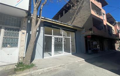 Caddeye Yakın Köşe Konumda 93 m² Kiralık Depo Geniş Kapılı