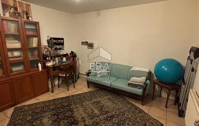 Zekeriyaköy Plato Evlerinde Bakımlı Yenilenmiş Villa