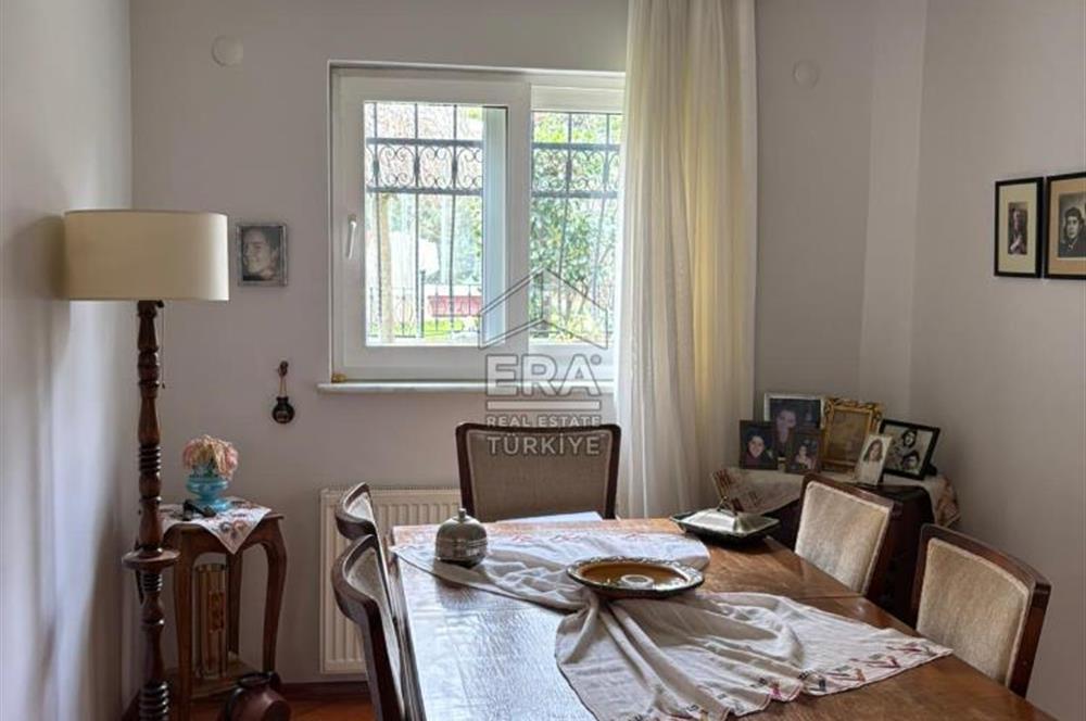 Zekeriyaköy Plato Evlerinde Bakımlı Yenilenmiş Villa