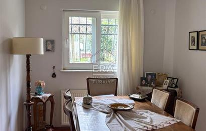 Zekeriyaköy Plato Evlerinde Bakımlı Yenilenmiş Villa