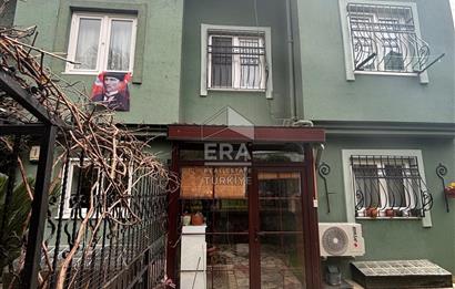 Zekeriyaköy Plato Evlerinde Bakımlı Yenilenmiş Villa