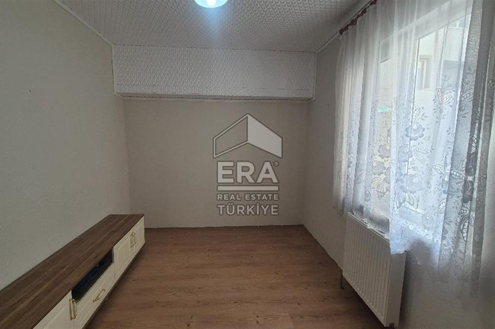 ERA SÖZ DEN BANDIRMA 17 EYLÜL MAH. KAPALI PAZAR YERİ KARŞISINDA YENİLENMİŞ SATILIK 3+1 DAİRE