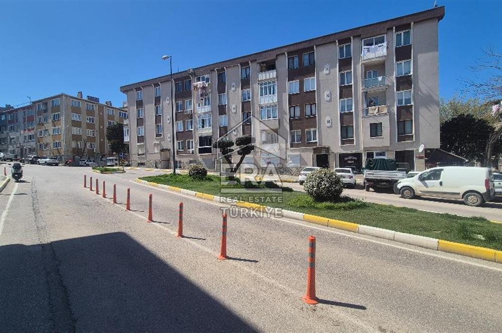 ERA SÖZ DEN BANDIRMA 17 EYLÜL MAH. KAPALI PAZAR YERİ KARŞISINDA YENİLENMİŞ SATILIK 3+1 DAİRE