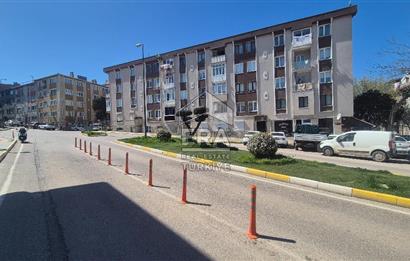 ERA SÖZ DEN BANDIRMA 17 EYLÜL MAH. KAPALI PAZAR YERİ KARŞISINDA YENİLENMİŞ SATILIK 3+1 DAİRE