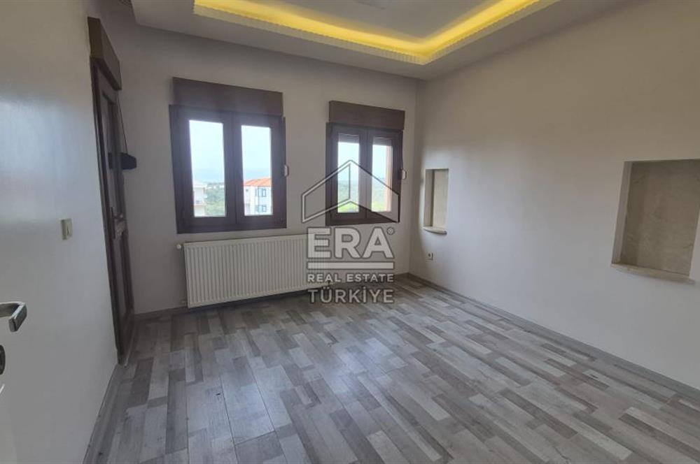 ERA Angel'dan AYVALIK MURATELİ KÖYÜNDE EMSALSİZ KÖY VİLLASI