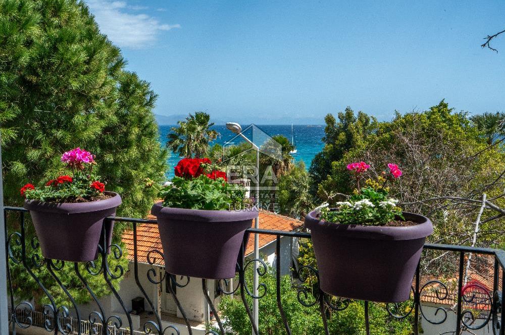Datça’nın Merkezinde, Deniz Manzaralı 140 m2  3+1 Kiralık Daire 