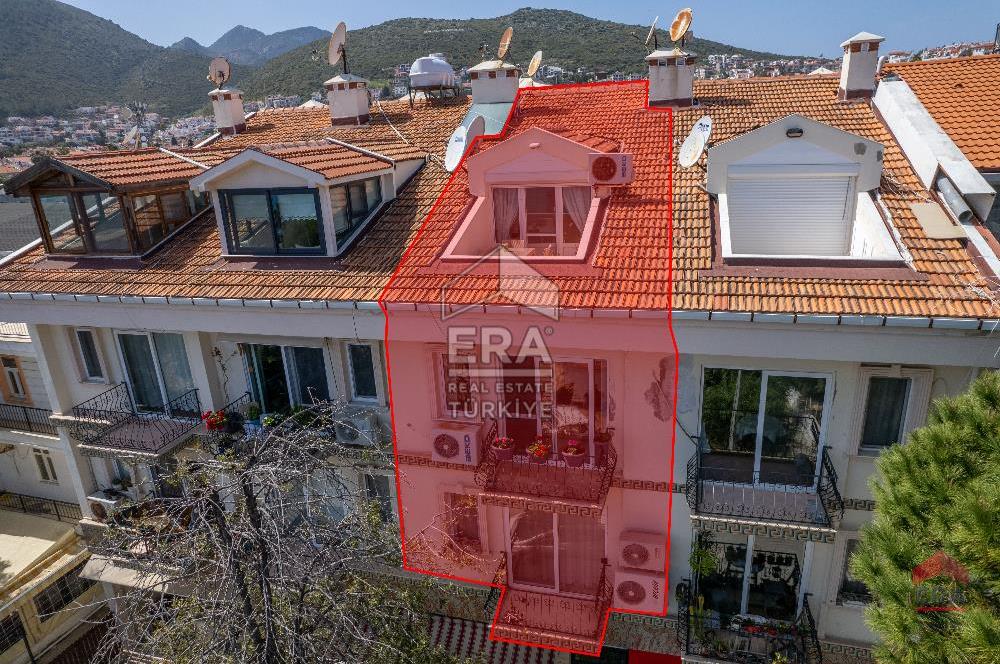 Datça’nın Merkezinde, Deniz Manzaralı 140 m2  3+1 Kiralık Daire 