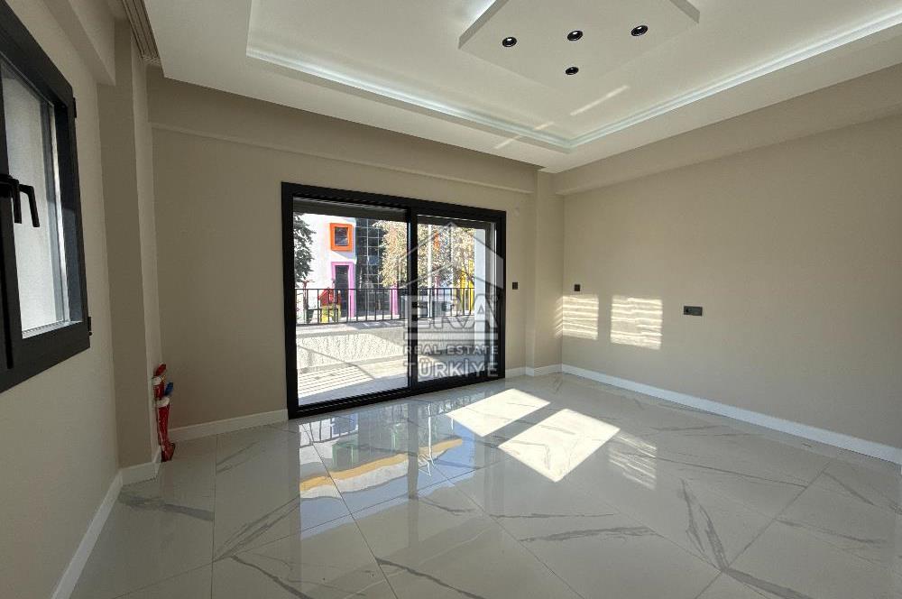 ERA SÖZ DEN 2.SAKARYA MAH.SATILIK TRİPLEKS VİLLA