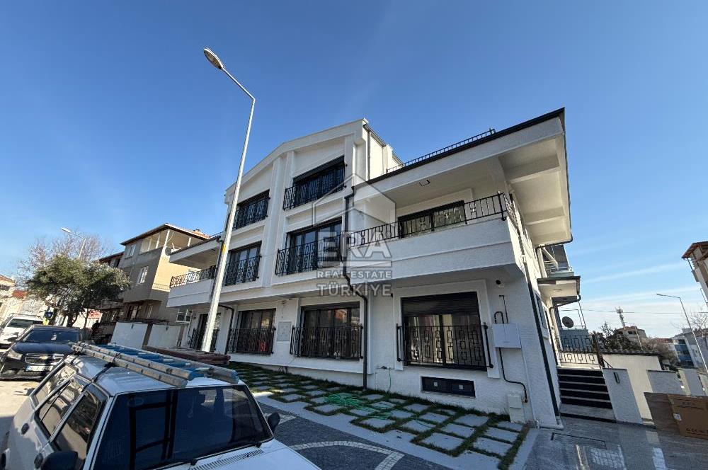 ERA SÖZ DEN 2.SAKARYA MAH.SATILIK TRİPLEKS VİLLA