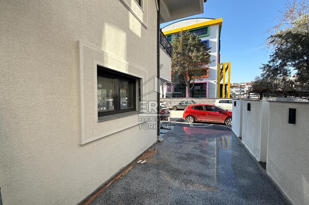 ERA SÖZ DEN 2.SAKARYA MAH.SATILIK TRİPLEKS VİLLA