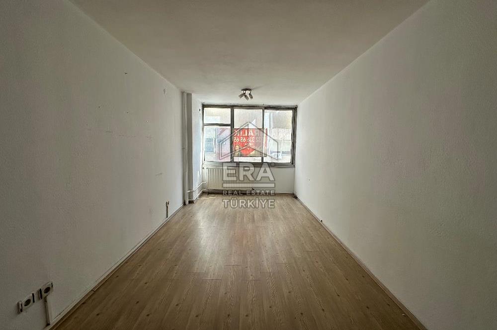 Konak Cumhuriyet İş Hanında Merkezi Konumda Kiralık Ofis