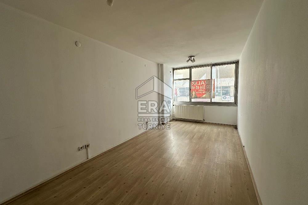 Konak Cumhuriyet İş Hanında Merkezi Konumda Kiralık Ofis