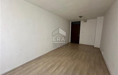 Konak Cumhuriyet İş Hanında Merkezi Konumda Kiralık Ofis