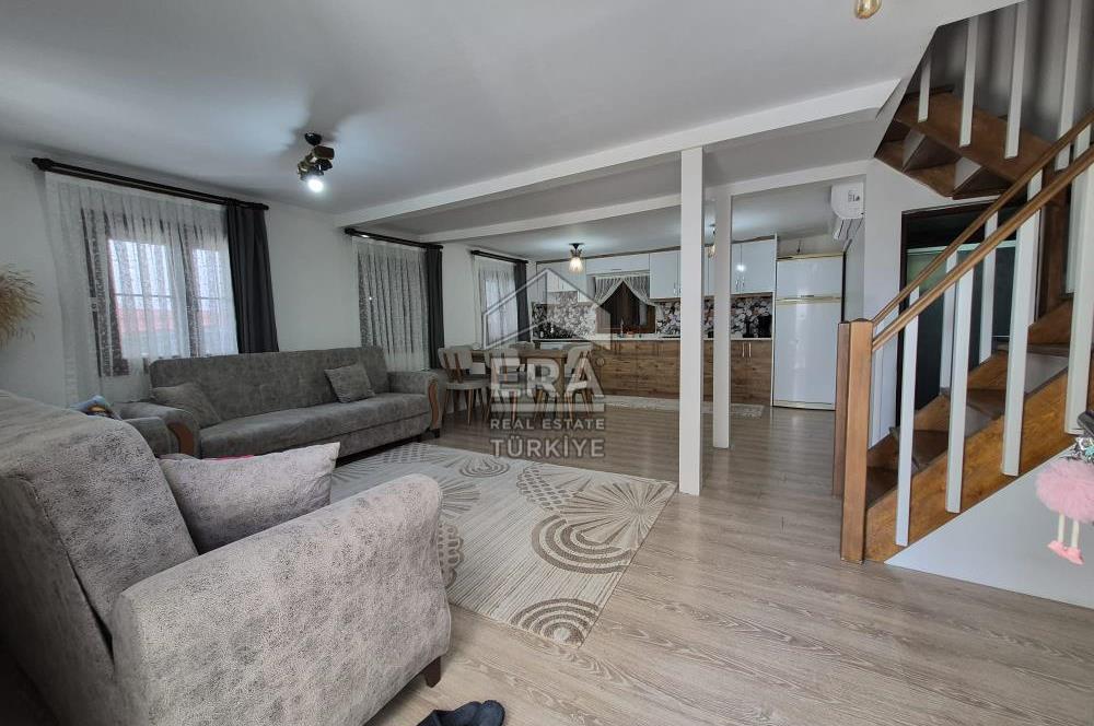 Urla Özbek Akkum Plajına Bakan Müstakil 4+1 Yazlığınız Olsun