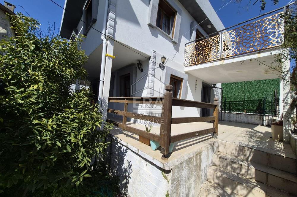 Urla Özbek Akkum Plajına Bakan Müstakil 4+1 Yazlığınız Olsun