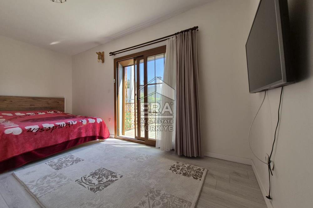 Urla Özbek Akkum Plajına Bakan Müstakil 4+1 Yazlığınız Olsun