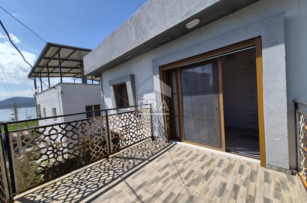 Urla Özbek Akkum Plajına Bakan Müstakil 4+1 Yazlığınız Olsun