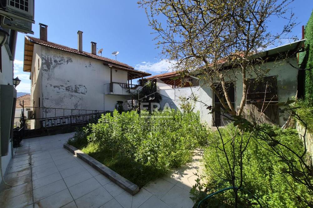 Urla Özbek Akkum Plajına Bakan Müstakil 4+1 Yazlığınız Olsun