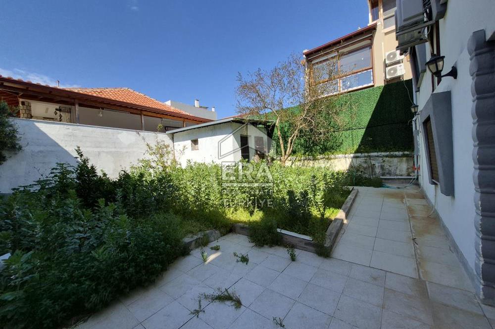 Urla Özbek Akkum Plajına Bakan Müstakil 4+1 Yazlığınız Olsun