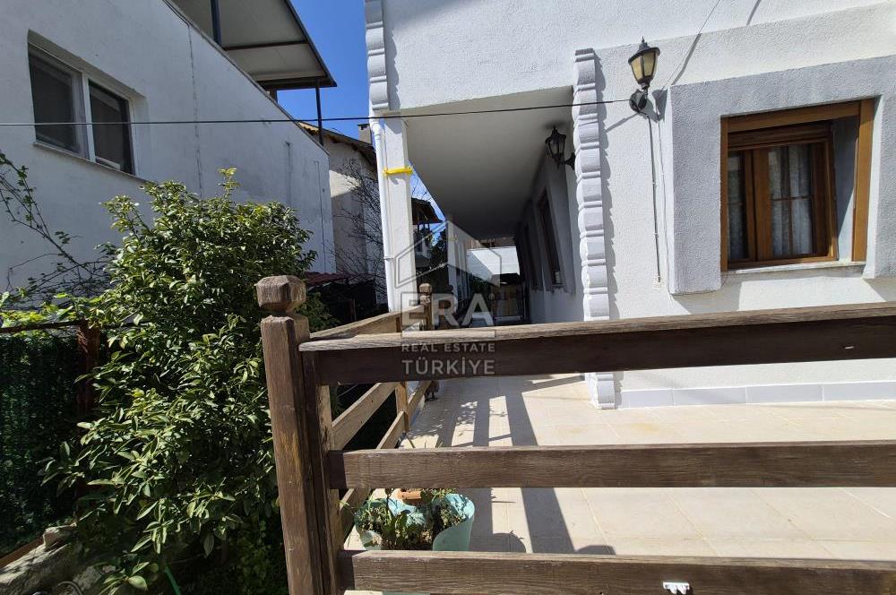 Urla Özbek Akkum Plajına Bakan Müstakil 4+1 Yazlığınız Olsun