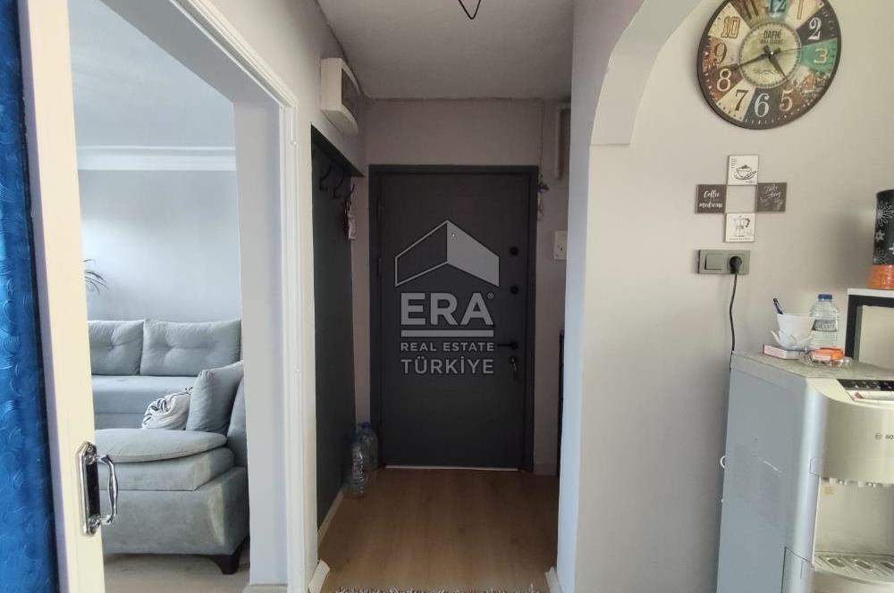 Gaziemir Sevgi Mah. Merkezi Konumda, Tadilatlı ve Doğalgazlı 2+1