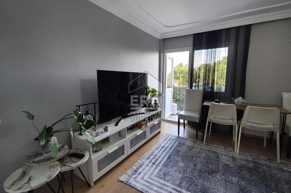 Gaziemir Sevgi Mah. Merkezi Konumda, Tadilatlı ve Doğalgazlı 2+1