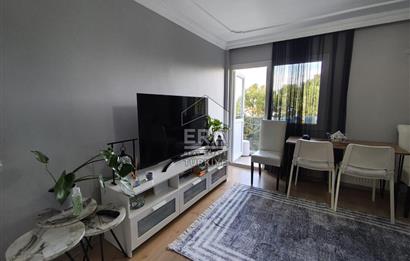 Gaziemir Sevgi Mah. Merkezi Konumda, Tadilatlı ve Doğalgazlı 2+1