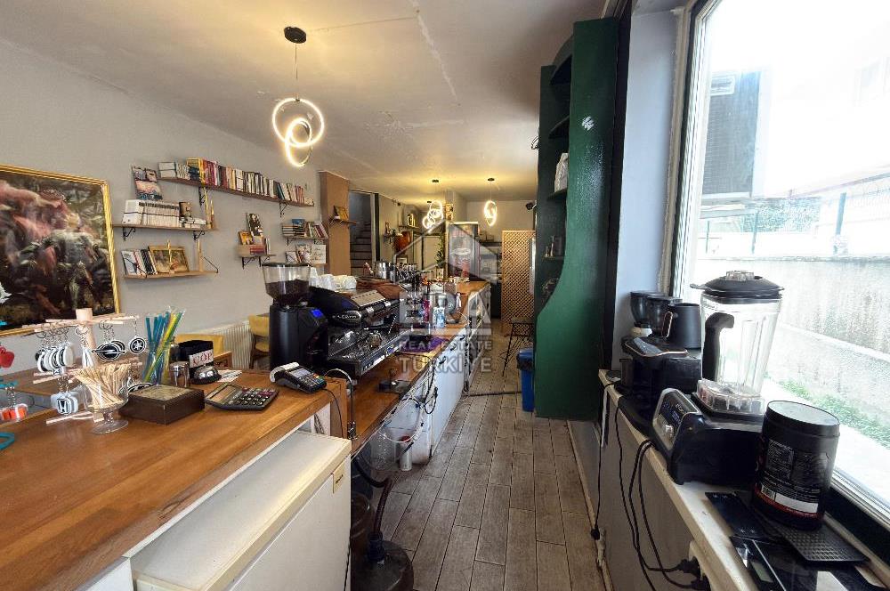 ERA PORT GÜVENCESİYLE KİRALIK 2 KATLI HARİKA KONUMDA KAFE