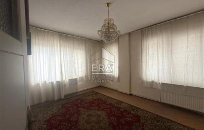 ERA PORT GÜVENCESİYLE CENGİZ TOPEL CADDESİ ÜZERİ BİNA