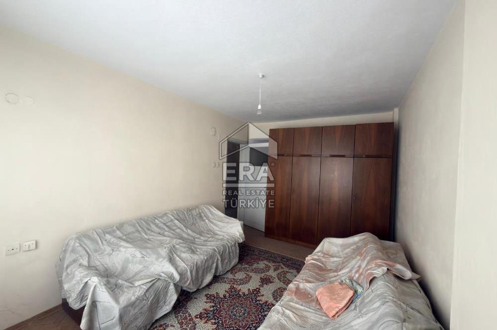 ERA PORT GÜVENCESİYLE CENGİZ TOPEL CADDESİ ÜZERİ BİNA