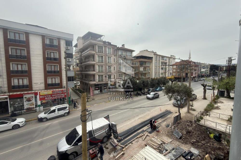 ERA PORT GÜVENCESİYLE CENGİZ TOPEL CADDESİ ÜZERİ BİNA