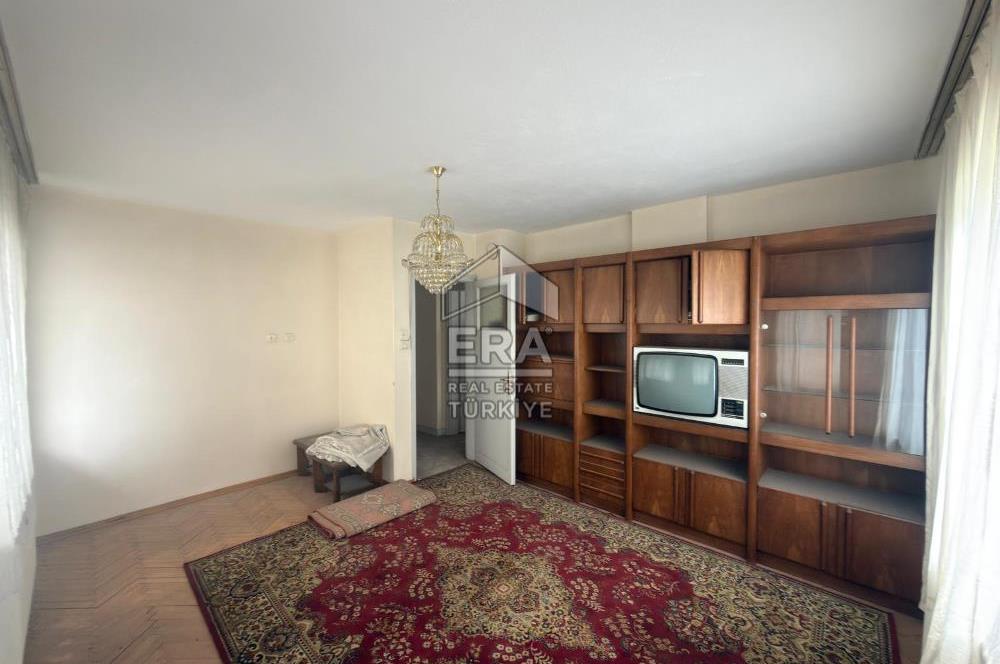 ERA PORT GÜVENCESİYLE CENGİZ TOPEL CADDESİ ÜZERİ BİNA